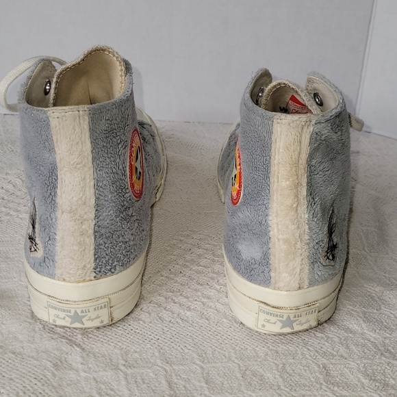 Converse Grey and Off-White Looney Tunes Edition Chuck 70 High Sneakers - Picture 4 of 15
